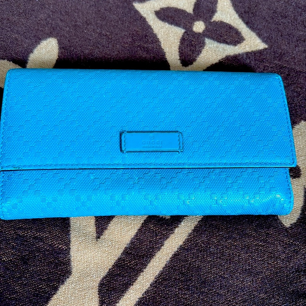 Gucci zippy wallet in Teal